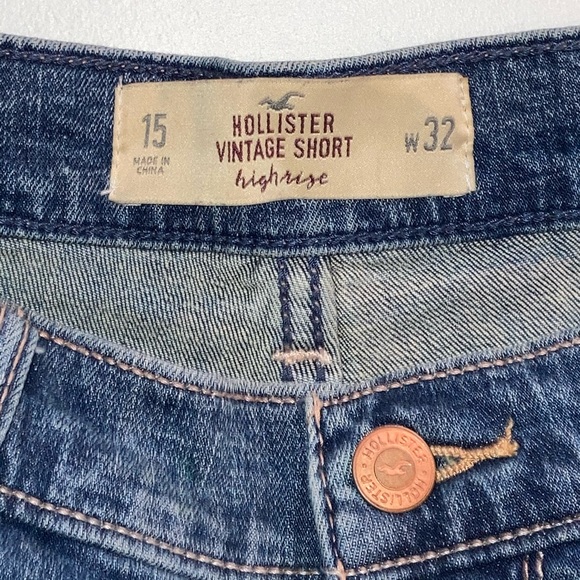 Hollister High-Rise Jean Shorts - Picture 4 of 5